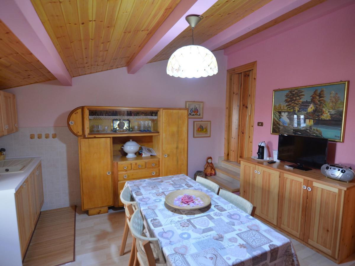 Belvilla By Oyo Graceful Apartment With Garden Petrella Guidi Zewnętrze zdjęcie